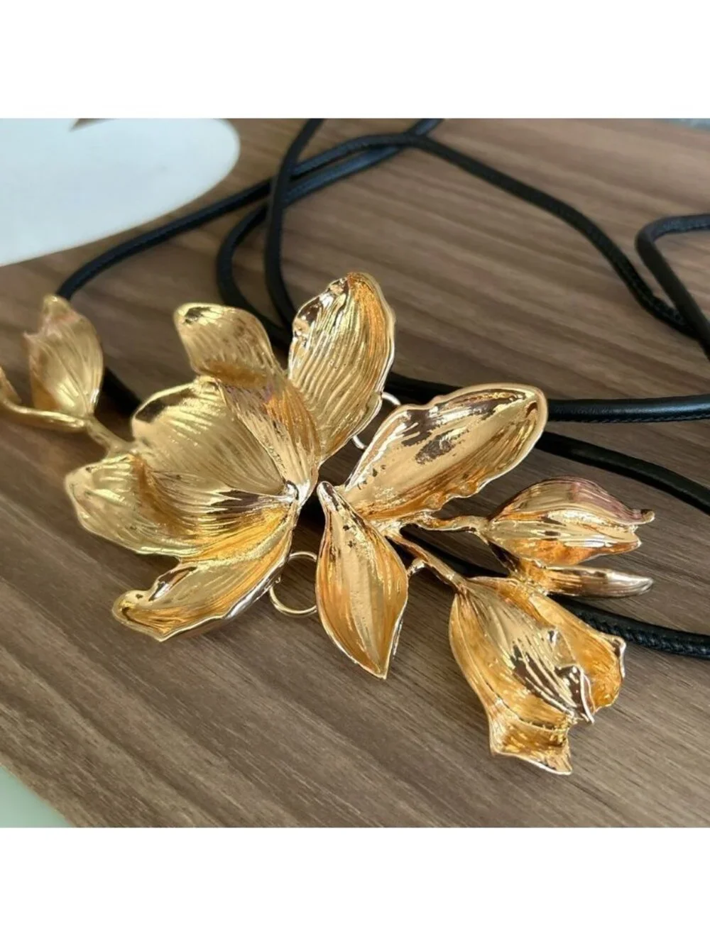 Gold Floral belt Q341